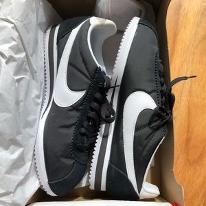 Women’s classic Cortez nylon